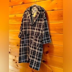 LF Lightweight Plaid Black And White Woman’s Coat NWT Size 14 100% Polyester